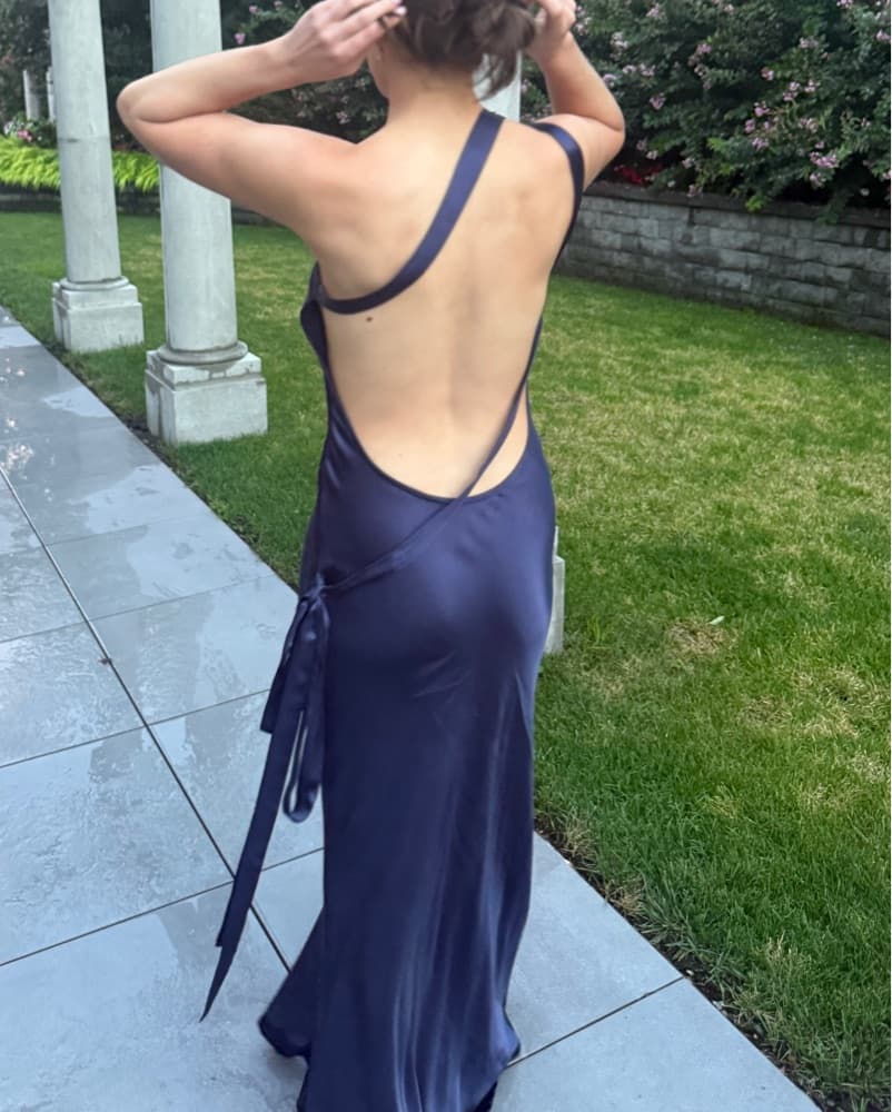Elegant Navy Blue Satin Gown - Image 4