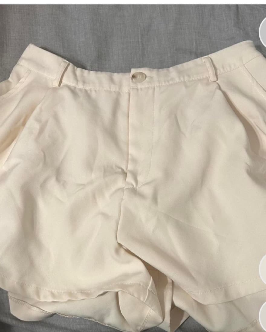 Cream Flared Shorts - Image 2