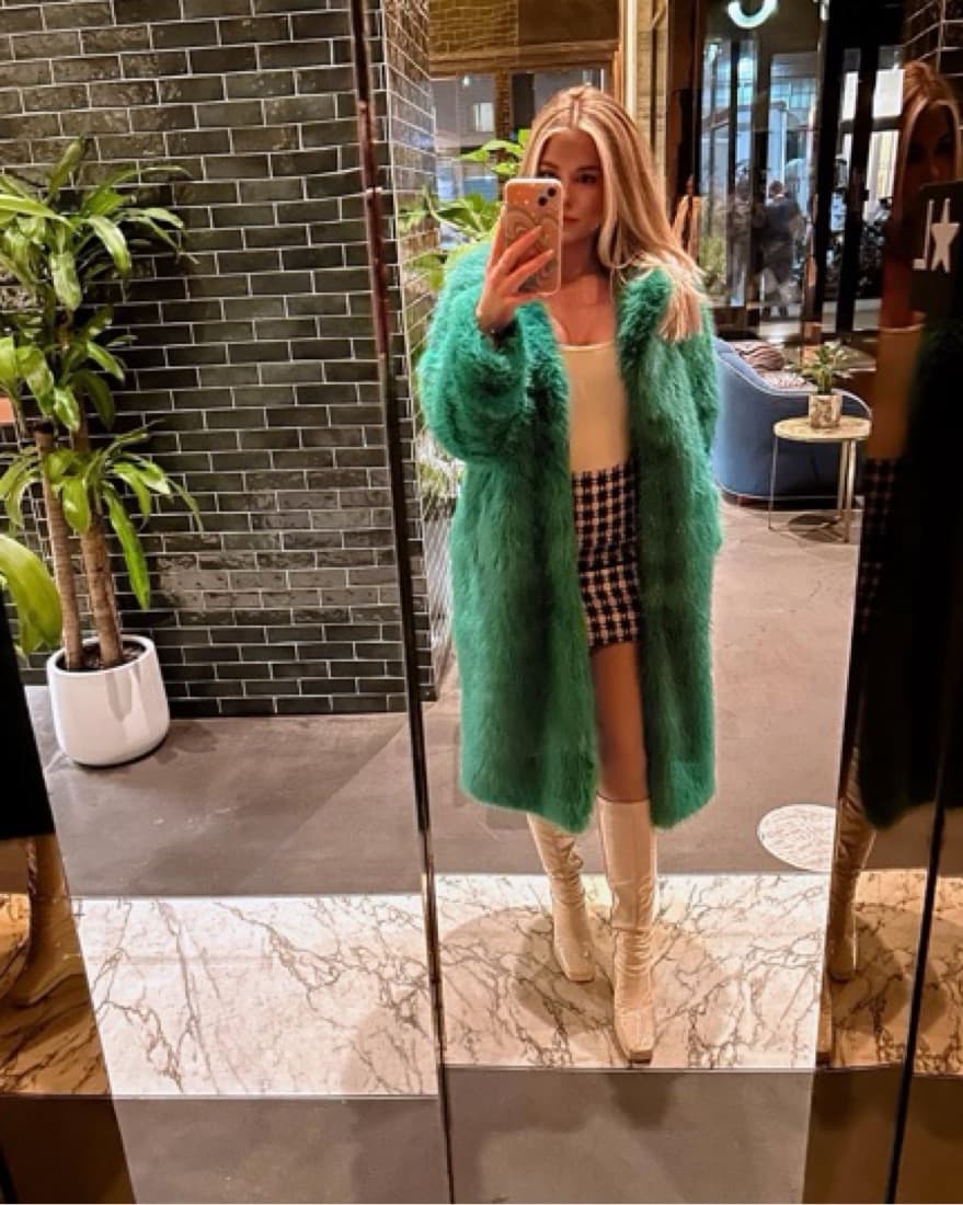 Fur Coat - Image 2
