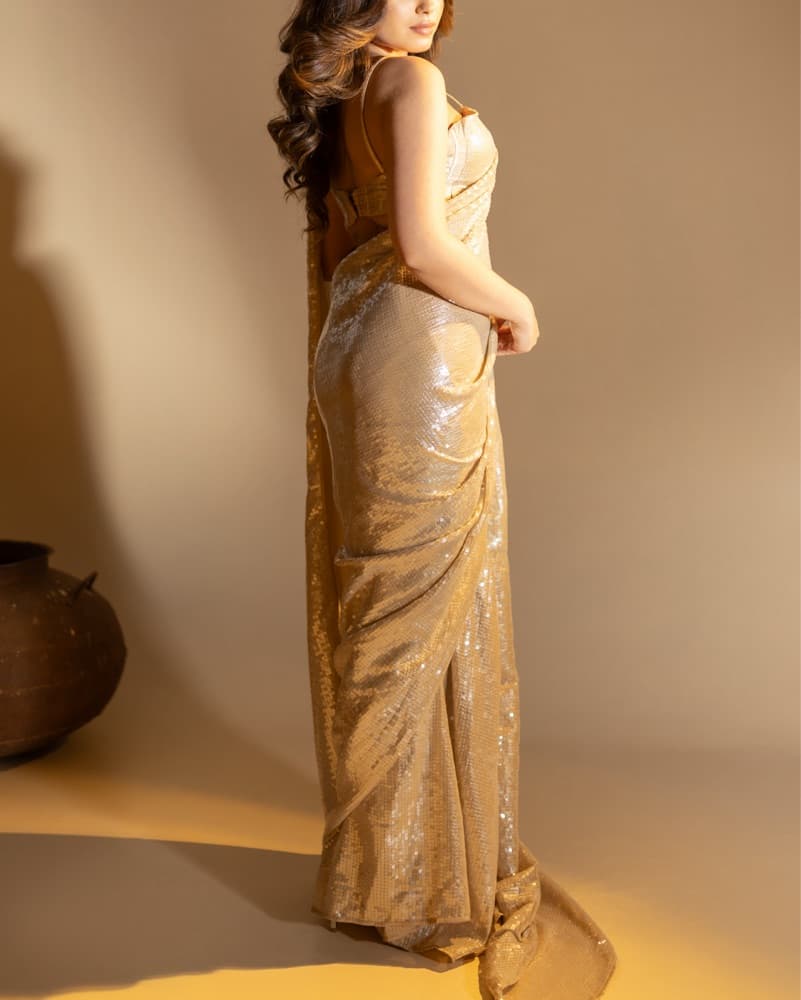 Chelsea Sequin Saree XS-M  | indian wedding - Image 3