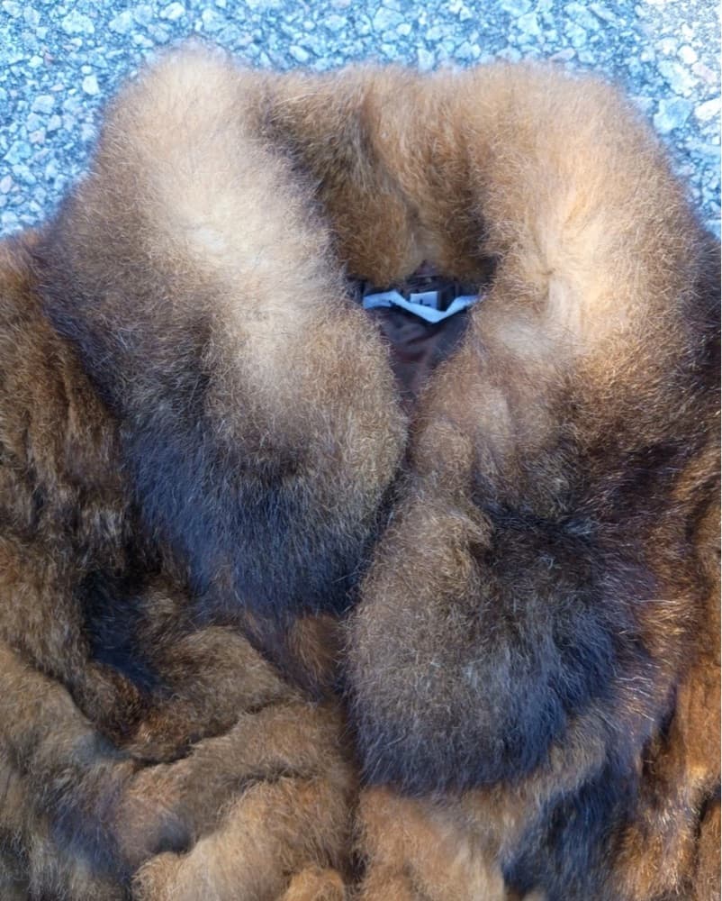 VINTAGE REAL/ GENUINE FUR COAT - Image 3