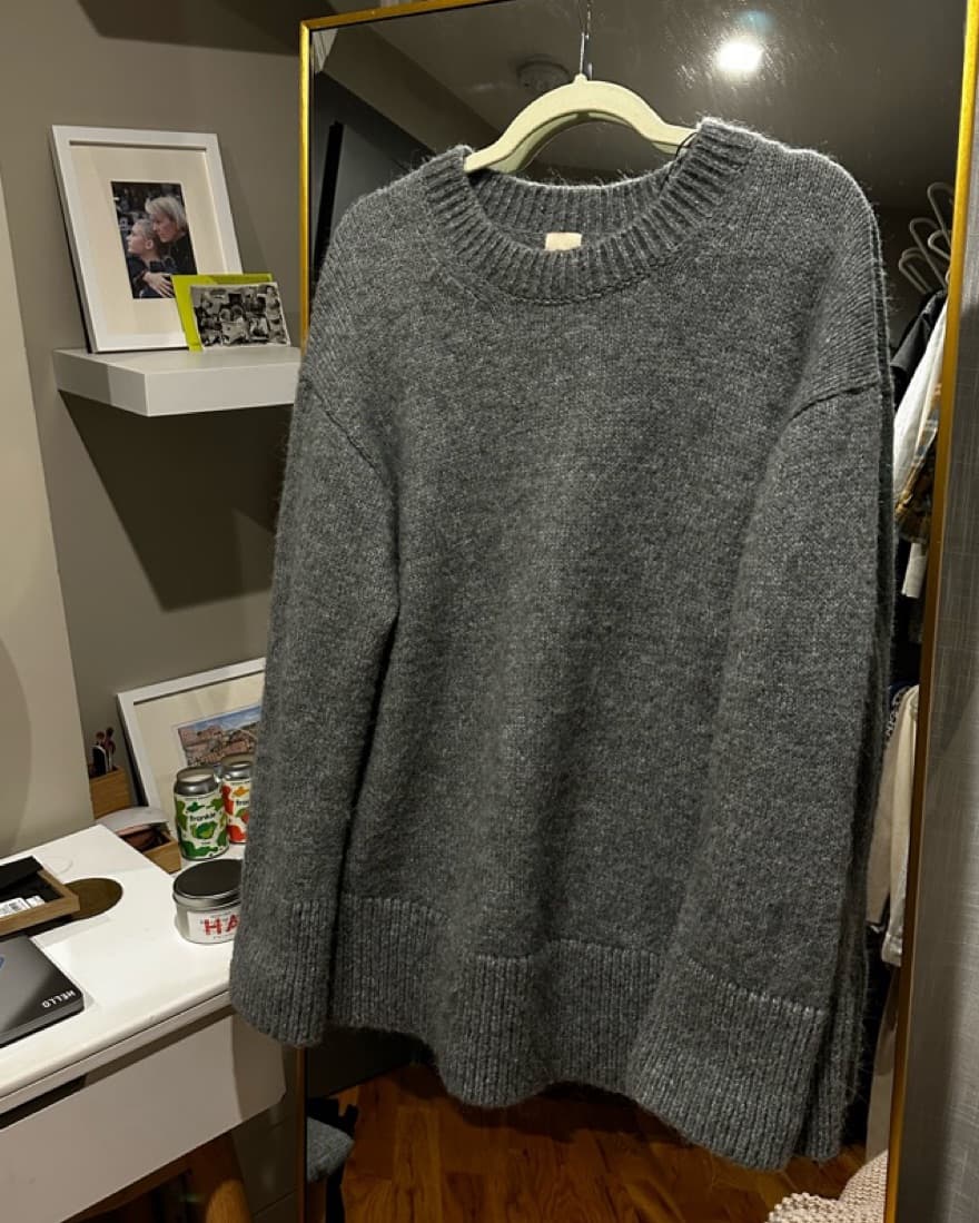 H&M Oversized Sweater - Image 2