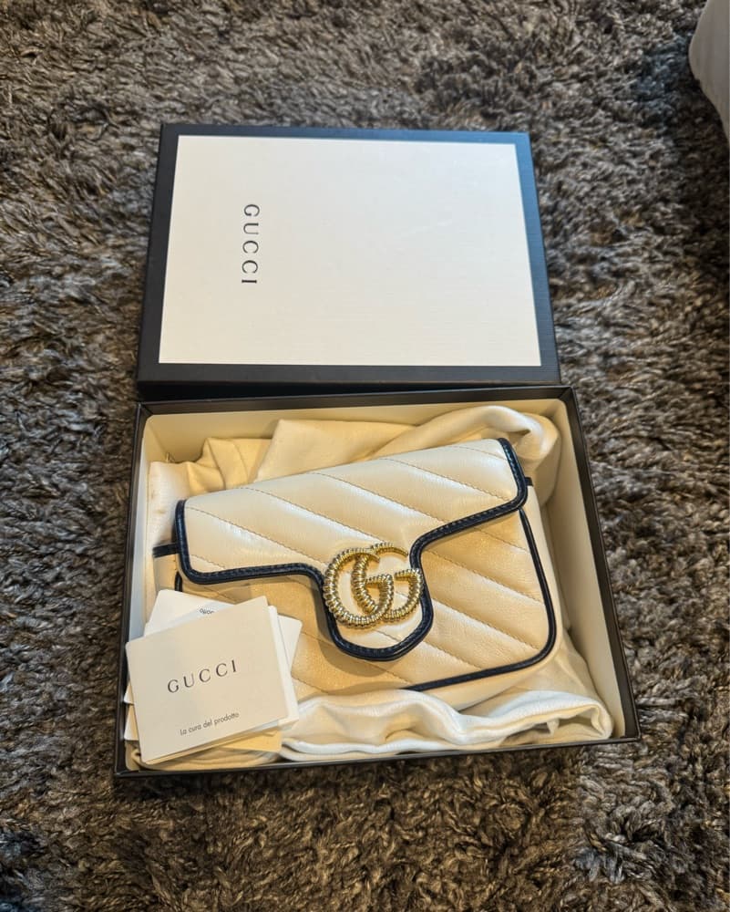 Gucci Marmont Shoulder Bag Mini  - Image 5