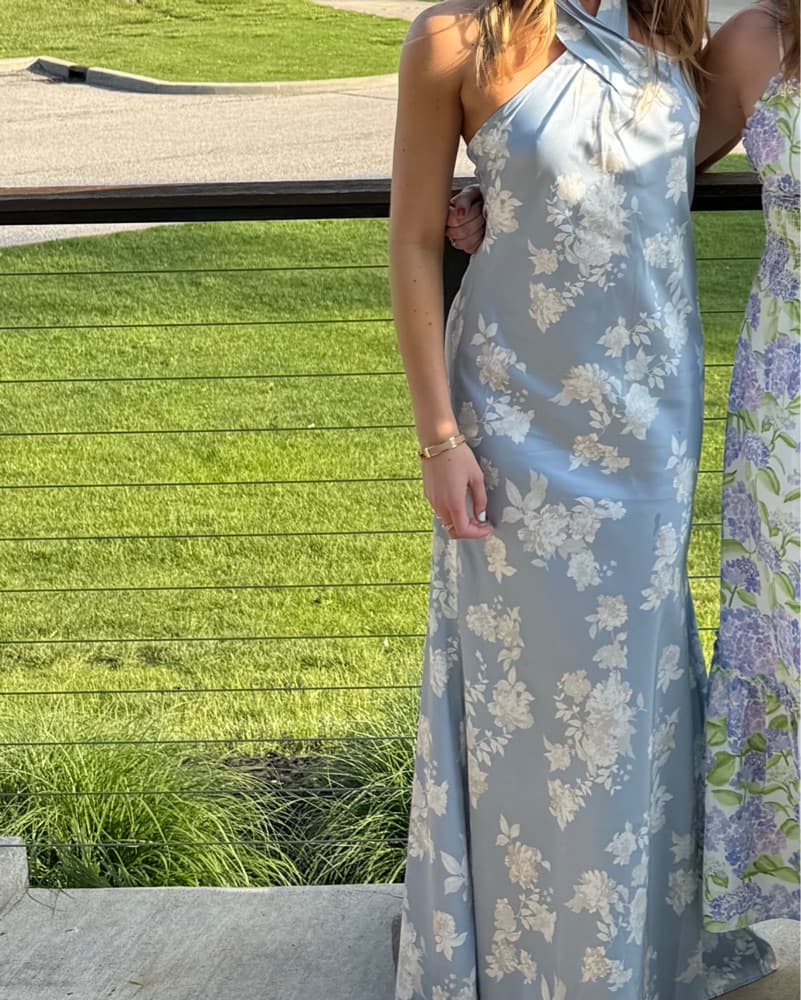 Elegant Floral Halter Maxi Dress - Image 2