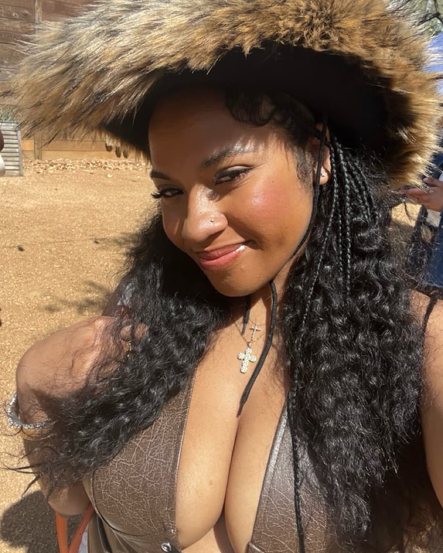 Fur Black Cowgirl Hat - Image 5