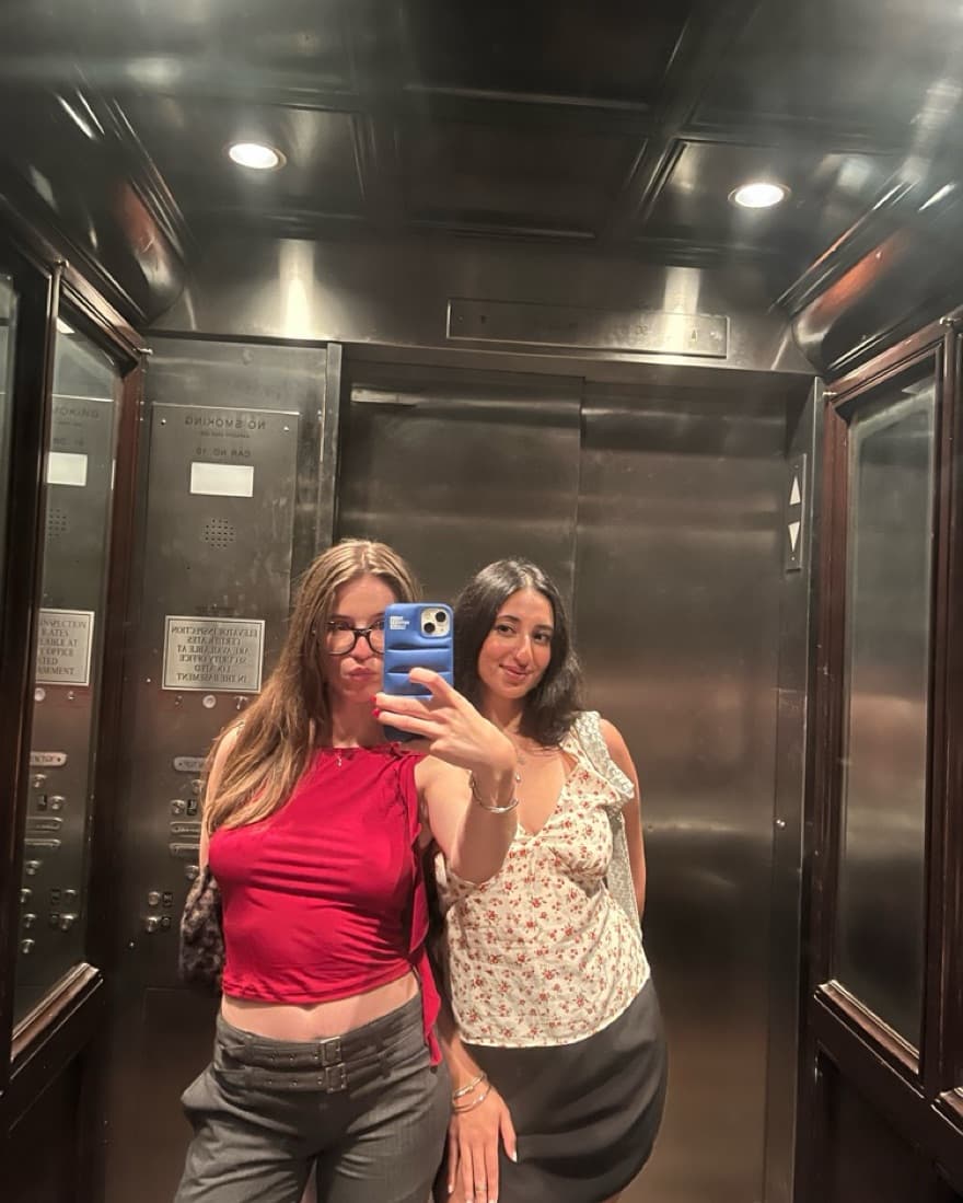 red top - Image 2