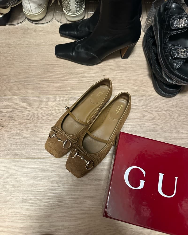 Gucci Horsebit-Detailed Suede Ballet Flats - Image 5