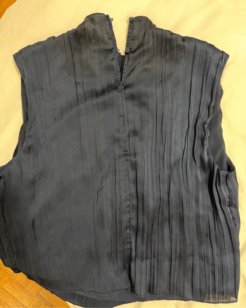 Navy Abercrombie Silk Top - Image 2