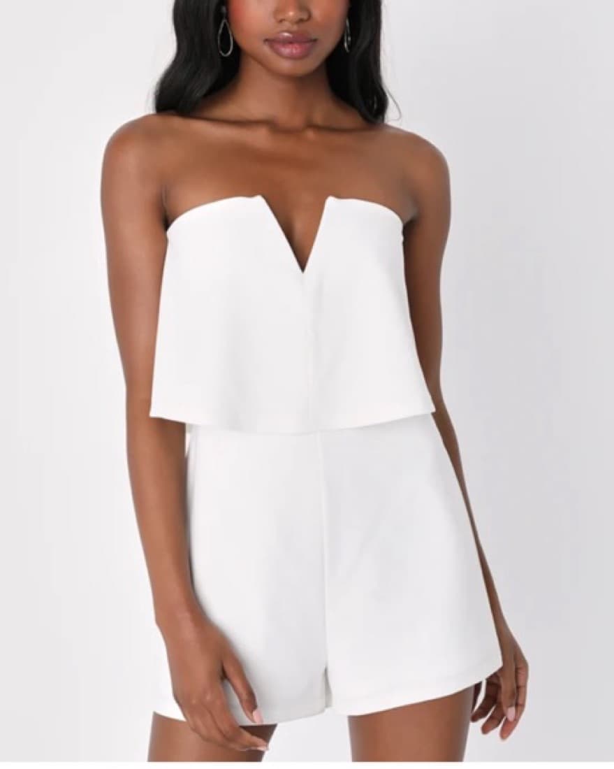 Chic Strapless White Romper - Image 1