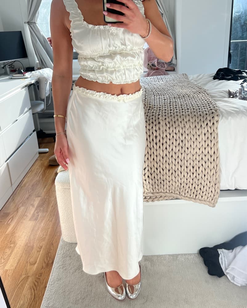 White Silk Set - Image 3