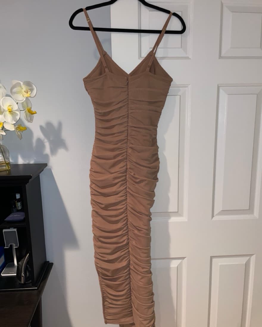 ELLIATT X REVOLVE PIPPA DRESS IN NUDE (S - Image 5