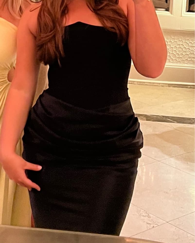 Elegant Black Satin Gown - Image 4