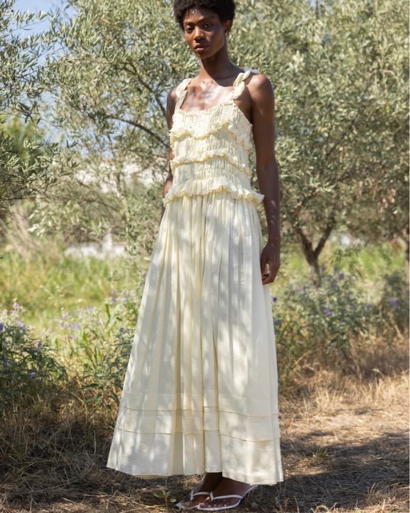Romantic Esthé Linen Ruffle Dress - Image 3