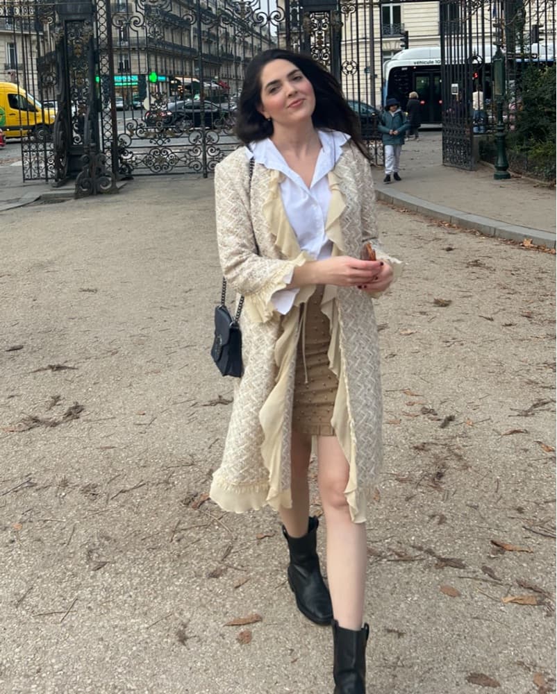 Vintage Beige Ruffle Coat - Image 3