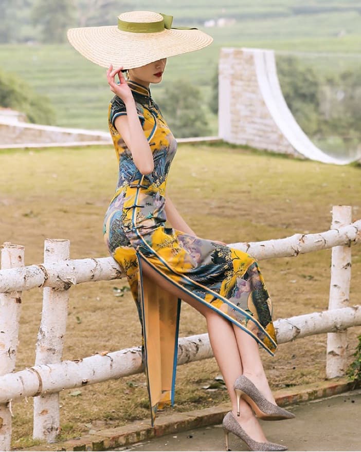 Yellow Silk Cheongsam/Qipao Dress - Image 2