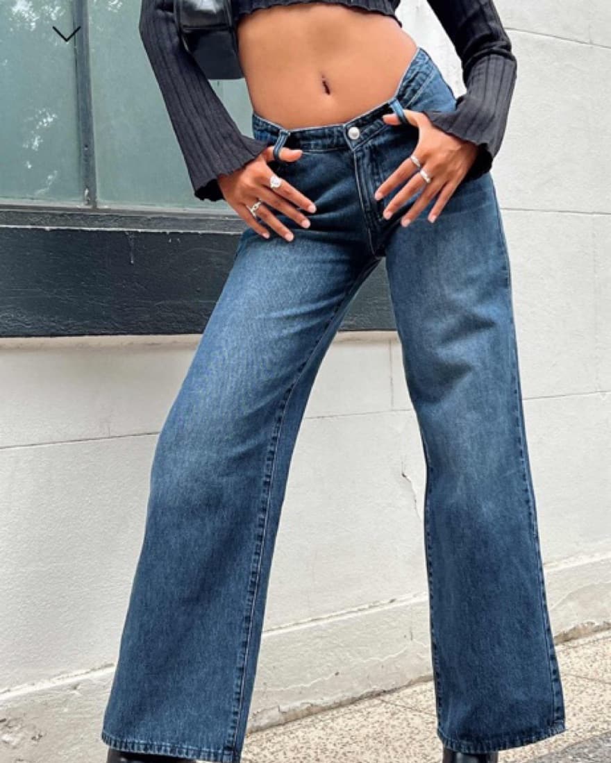 V Waist Jeans  - Image 4