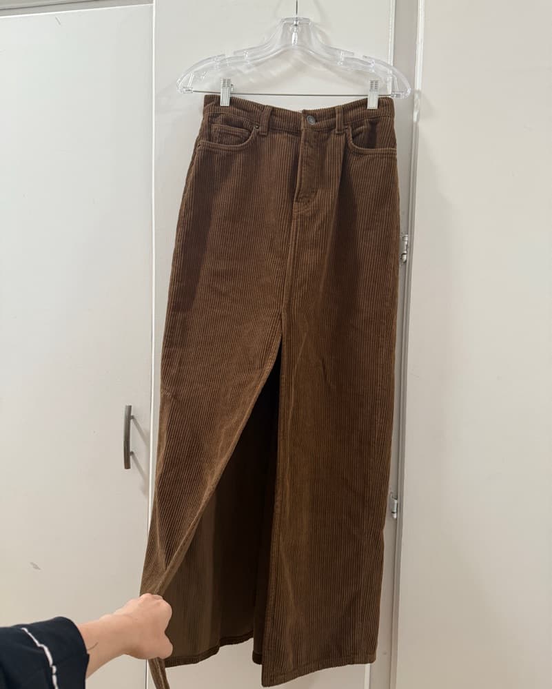 Reformation Long Brown Skirt - Image 2