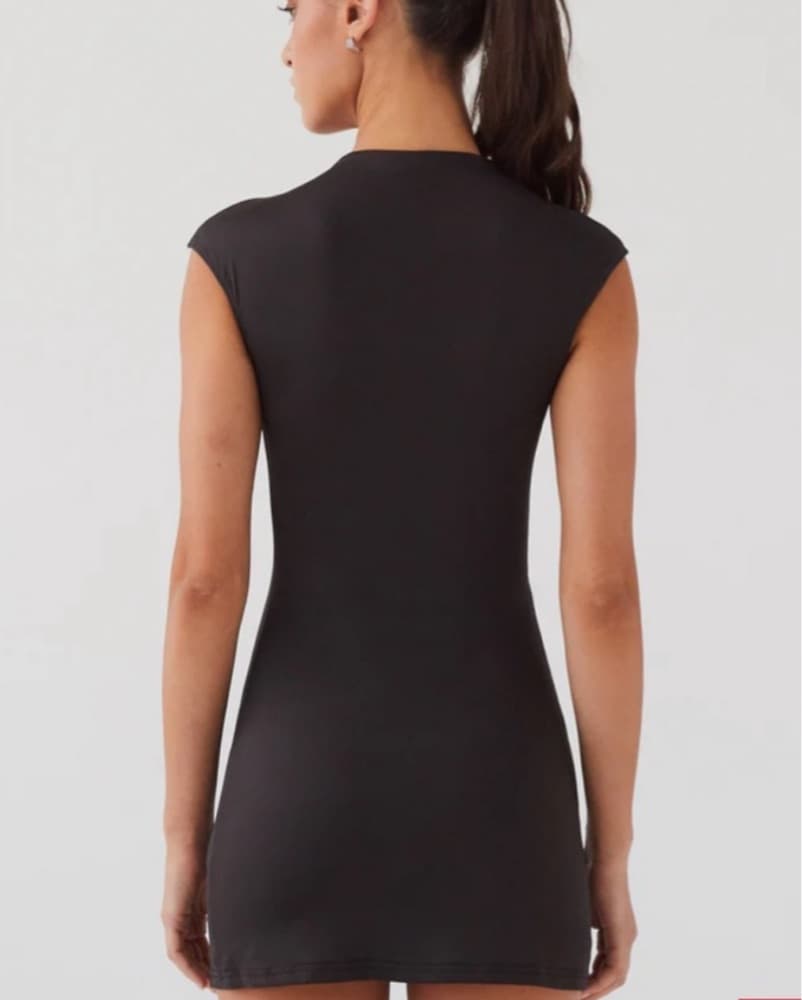Striking Black Cutout Bodycon Dress - Image 3