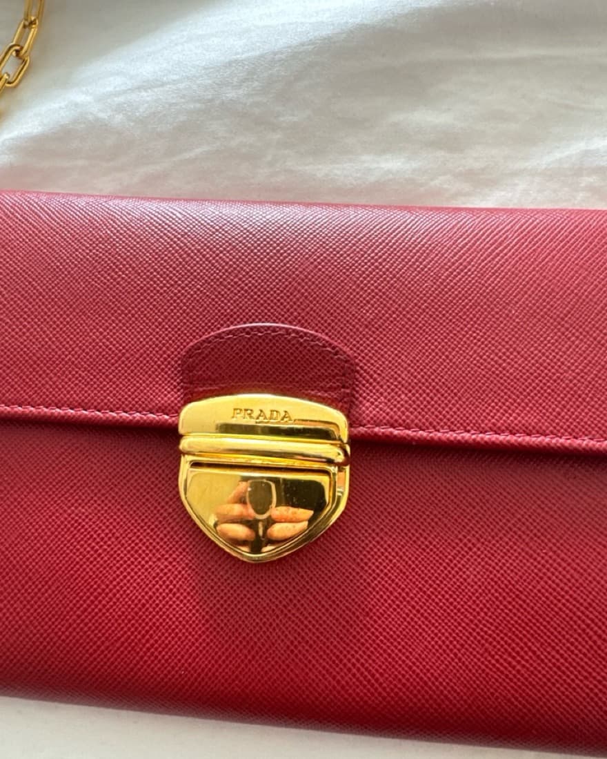 Prada Wallet On A Chain  - Image 2