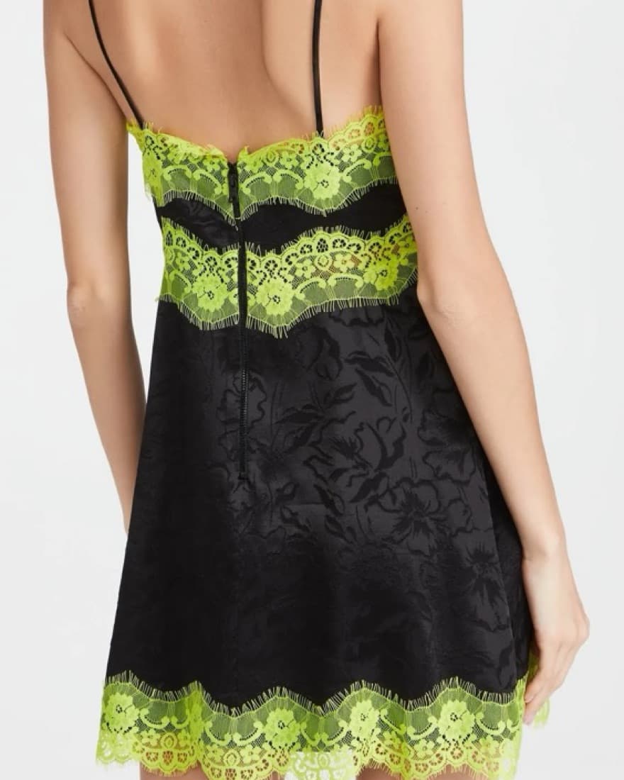 Alice + Olivia Zaira Lace Trim Mini - Image 4