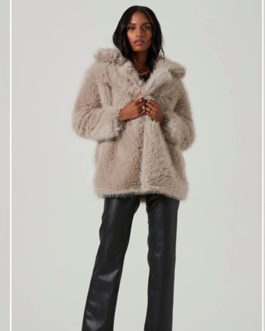 ASTR The Label Grey Faux Fur Jacket - Image 4