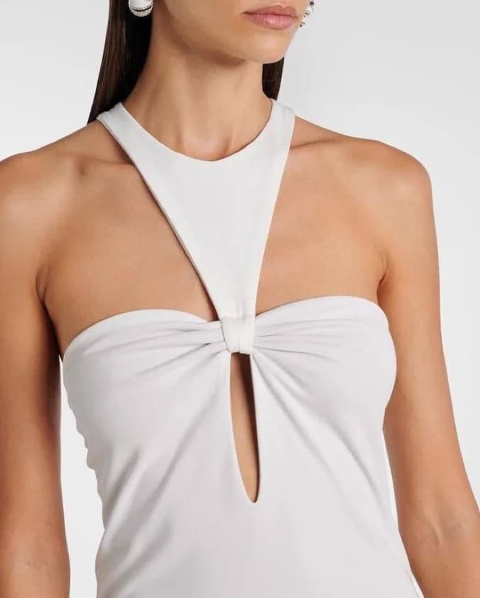 $820 Adriana Degreas White Open Back Gown + chiffon cape - Image 4