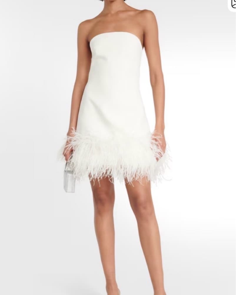 Safiyaa Rowan white feather Size 4  - Image 1