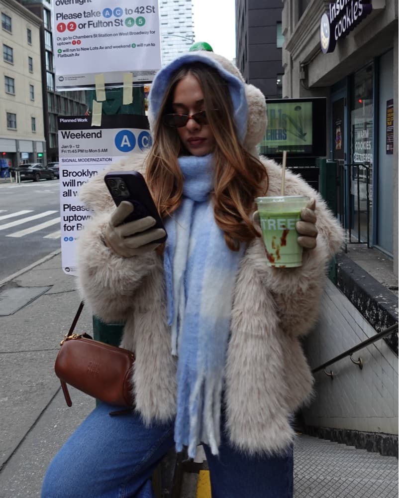 Fur Coat - Image 2