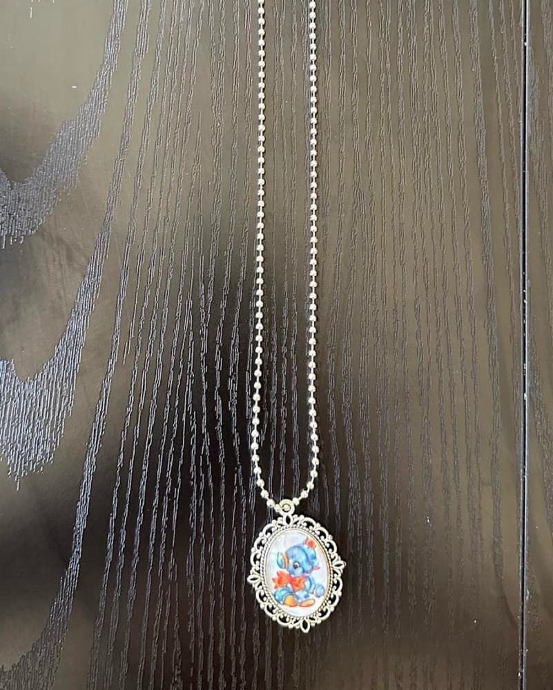 Silver Vintage Style Pendant Necklace  - Image 2