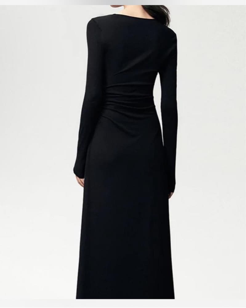 Elegant Black Maxi Dress - Image 2