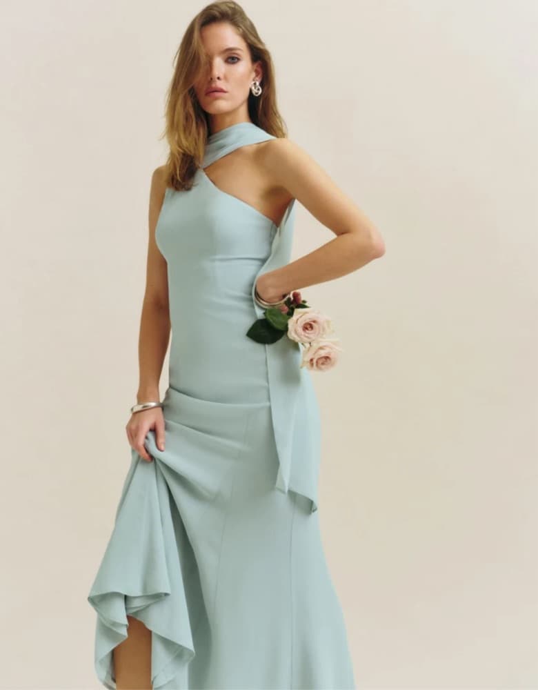 Elegant Mint Green Formal Gown - Image 1