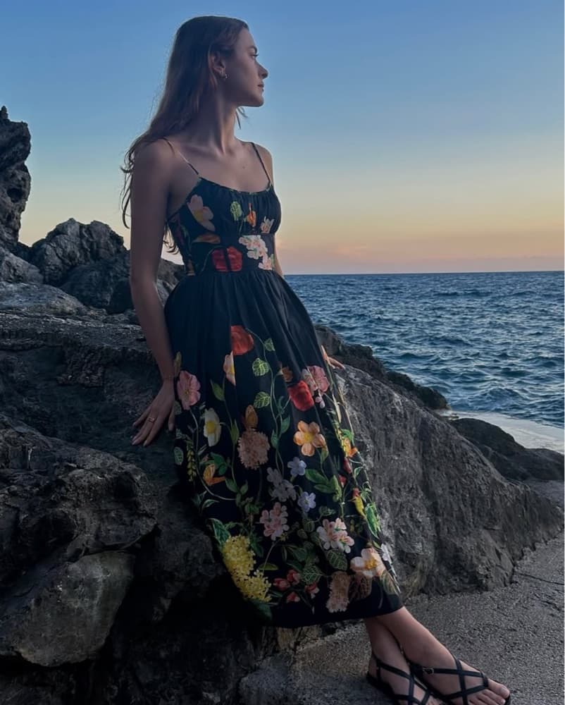 embellished corset maxi dress Celestia – a black filter-neckline:Straight Aerie At The Barre Color:Black Lace+Nude Lining