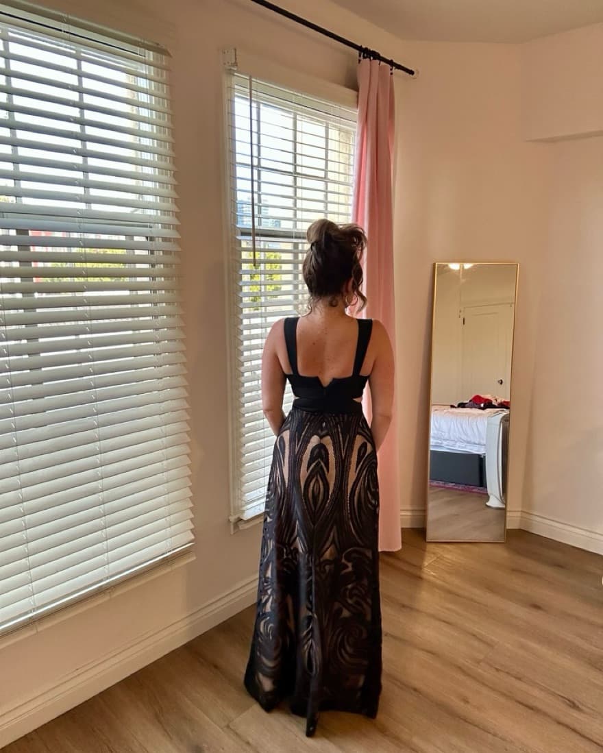 Elegant Black BCBG MaxAzria Formal Gown - Image 2