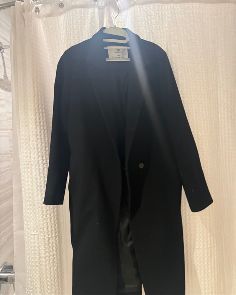 Sleek Black Wool Coat - Aritzia - Image 3