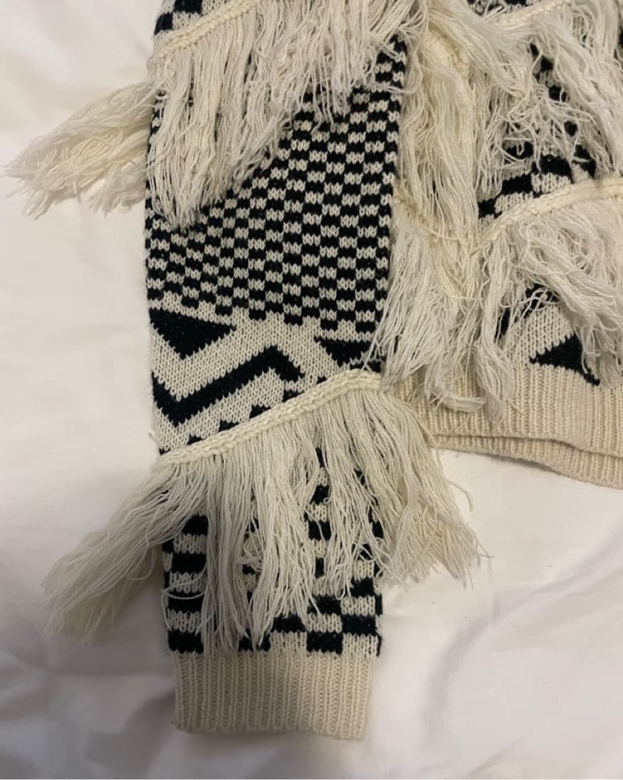 One Shoulder Black & White Sweater - Image 3