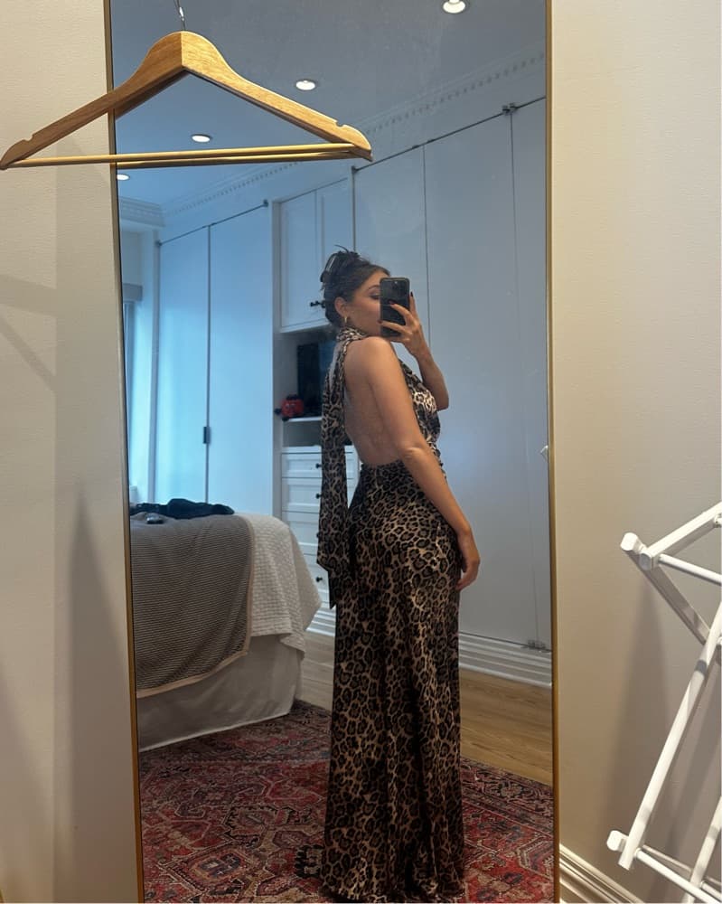 Sultry Leopard Print Maxi Dress - Image 2