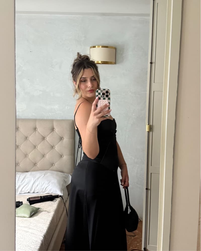Elegant Black Evening Gown - Image 1