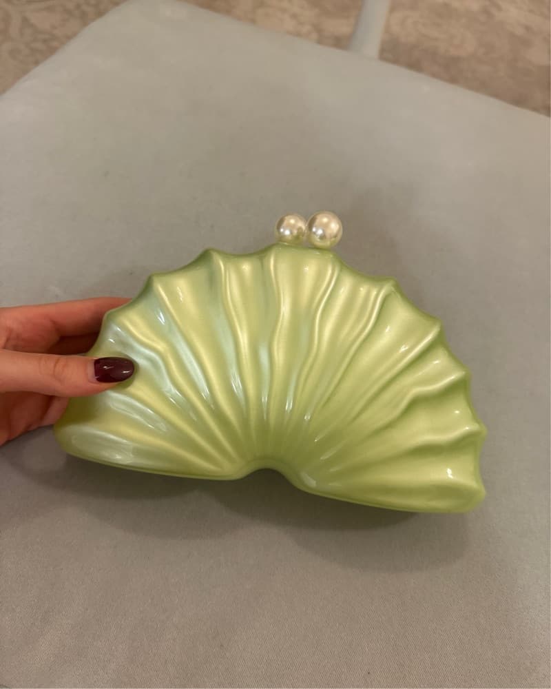 Green Seashell Clutch  - Image 1