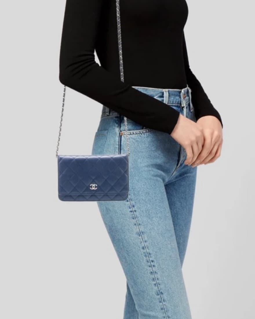 Chanel Quilted Chain Strap Bag - Image 5