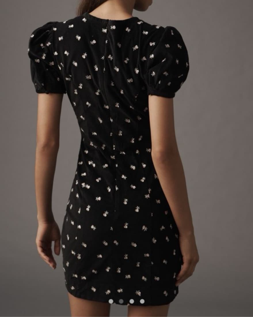 Keyhole Embroidered Puff Sleeve Dress - Image 3