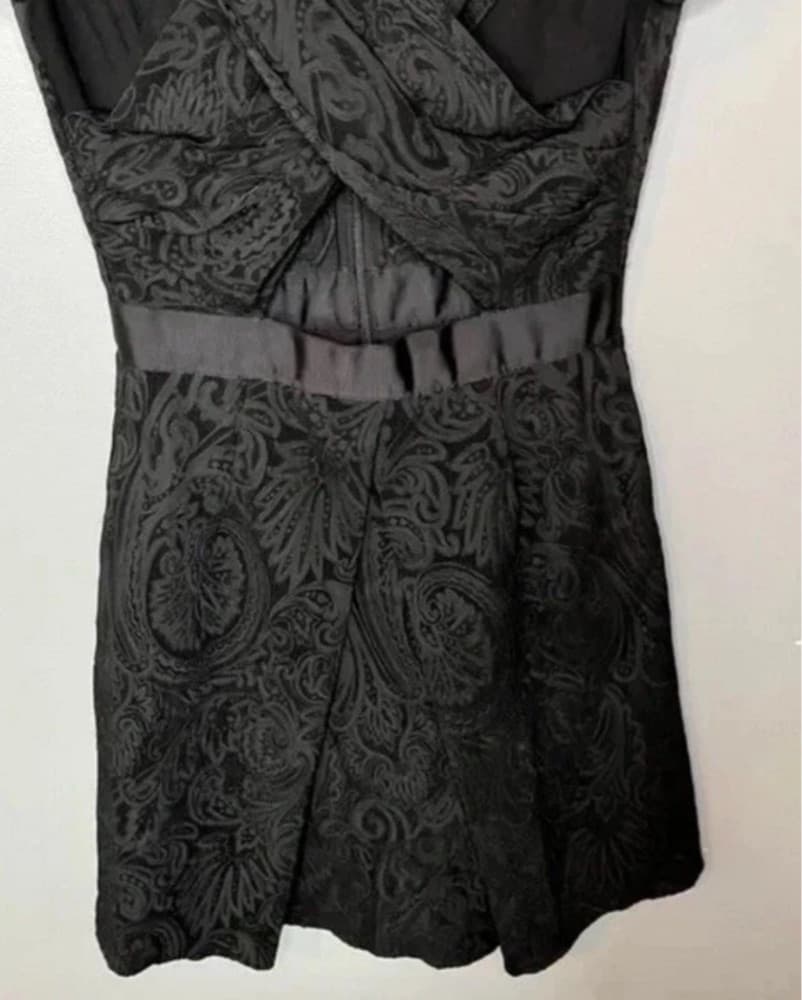 Elegant Black Lace Dress with Sheer Accents - Image 3