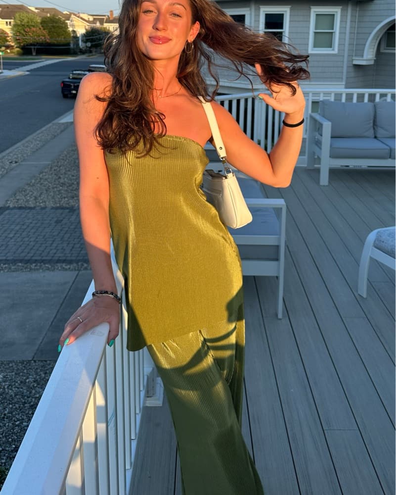Green Amazon Set - Image 1