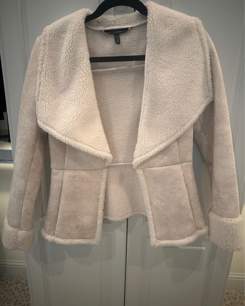 Plush Ivory Sherpa Jacket - Image 4