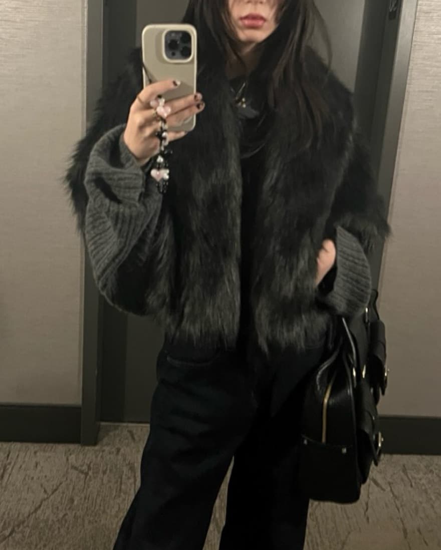 black fur cape / Shawl - Image 4