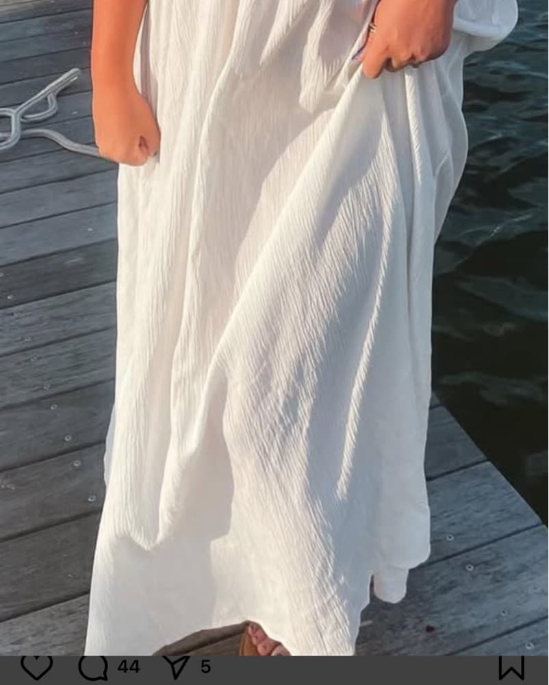 Elegant White Maxi Dress - Image 2