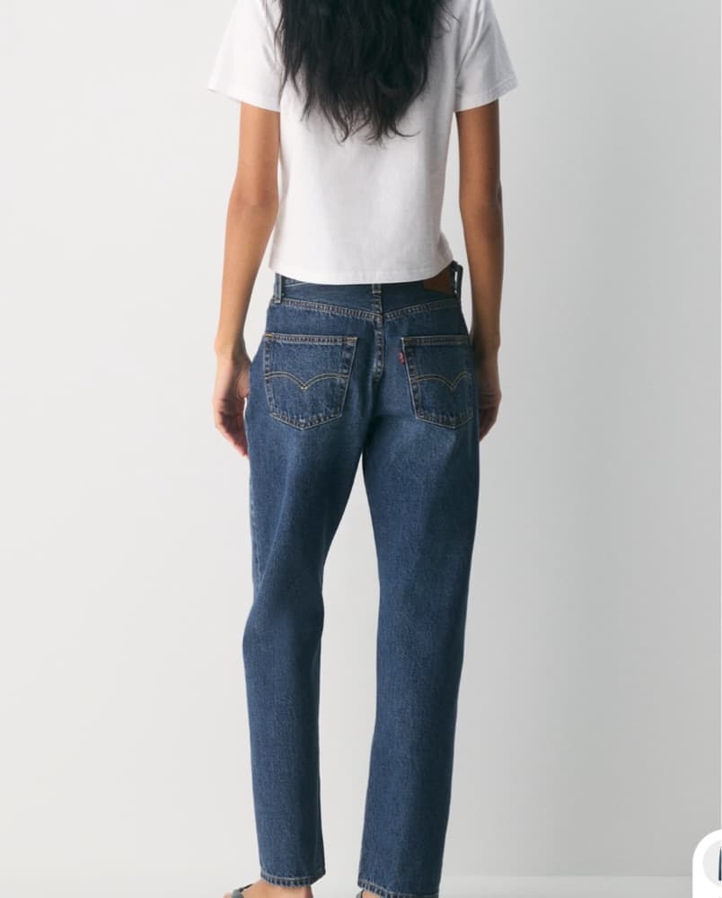 Aritzia Levi 501’s - Image 1