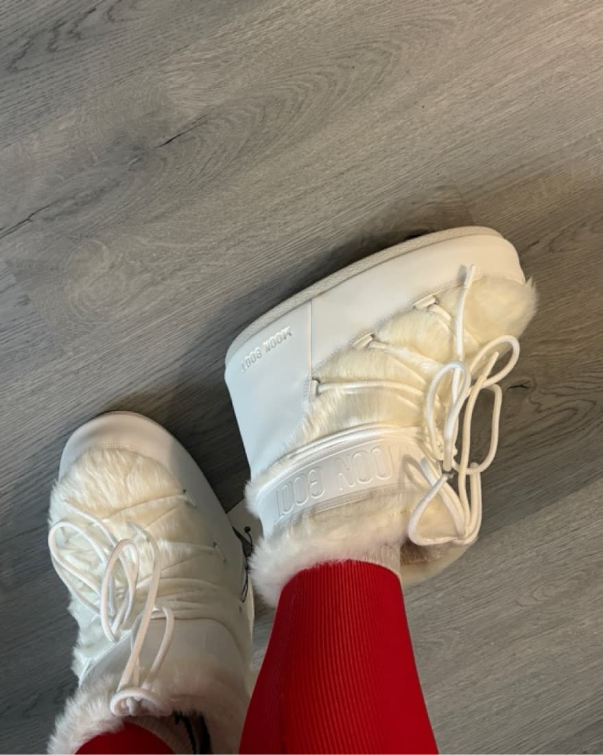 Moon boots - white fur  - Image 2
