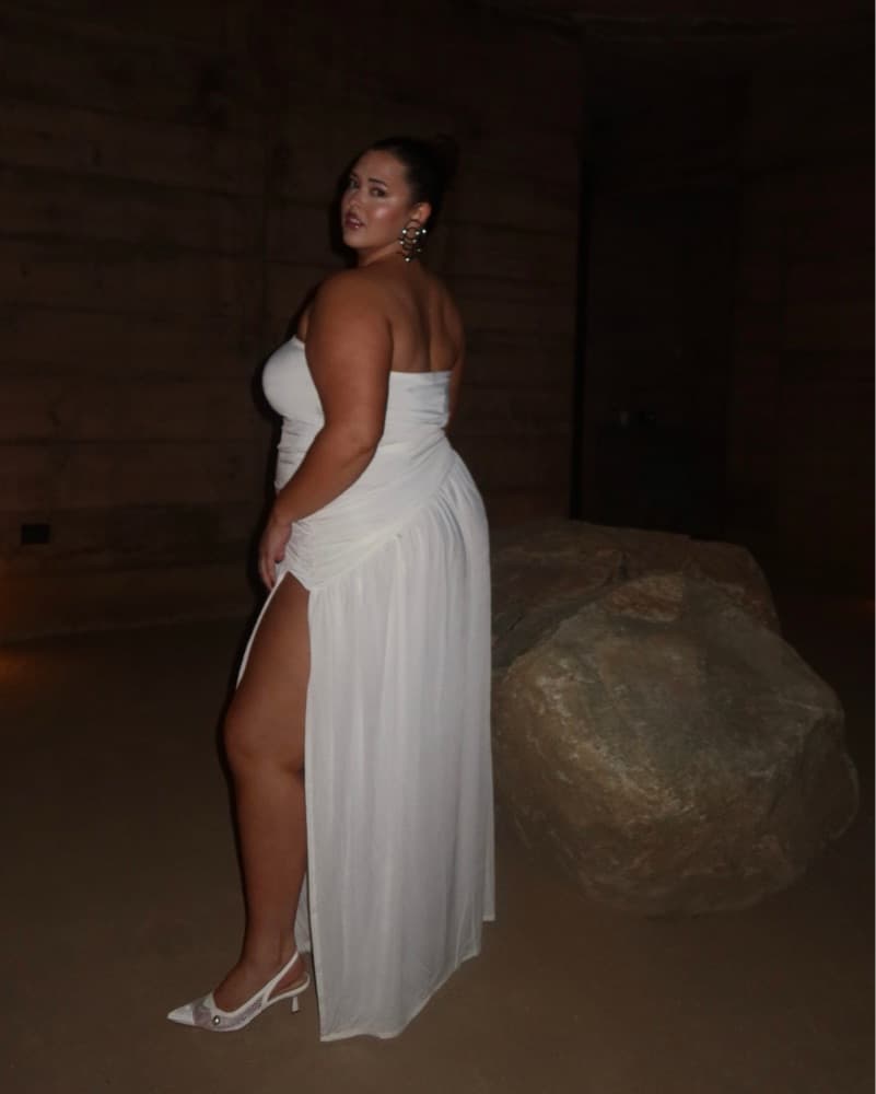 Elegant Strapless Maxi  - Image 3
