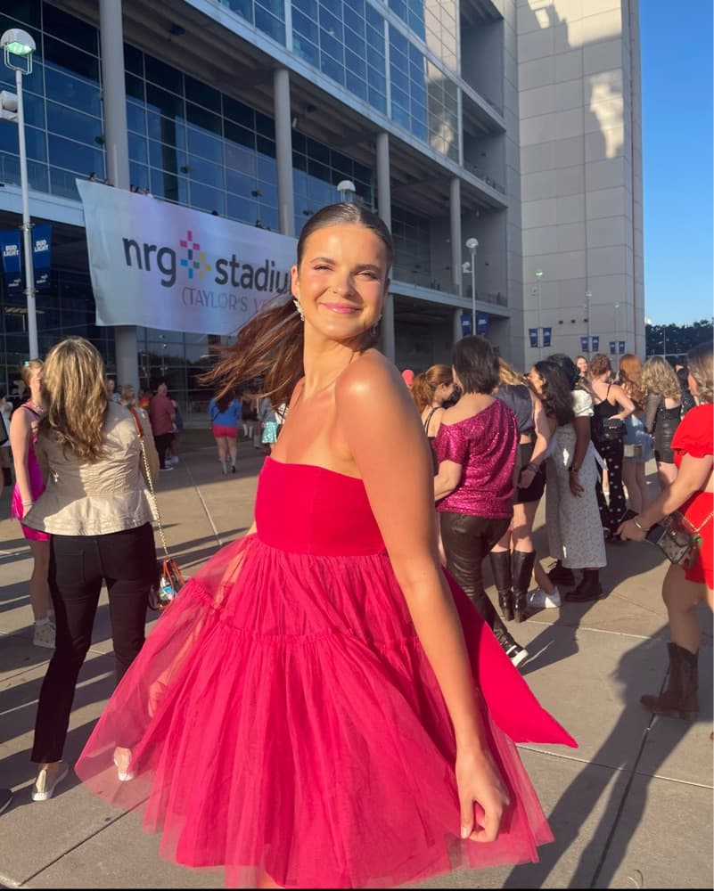 Vibrant Pink Tulle Dress - Image 3