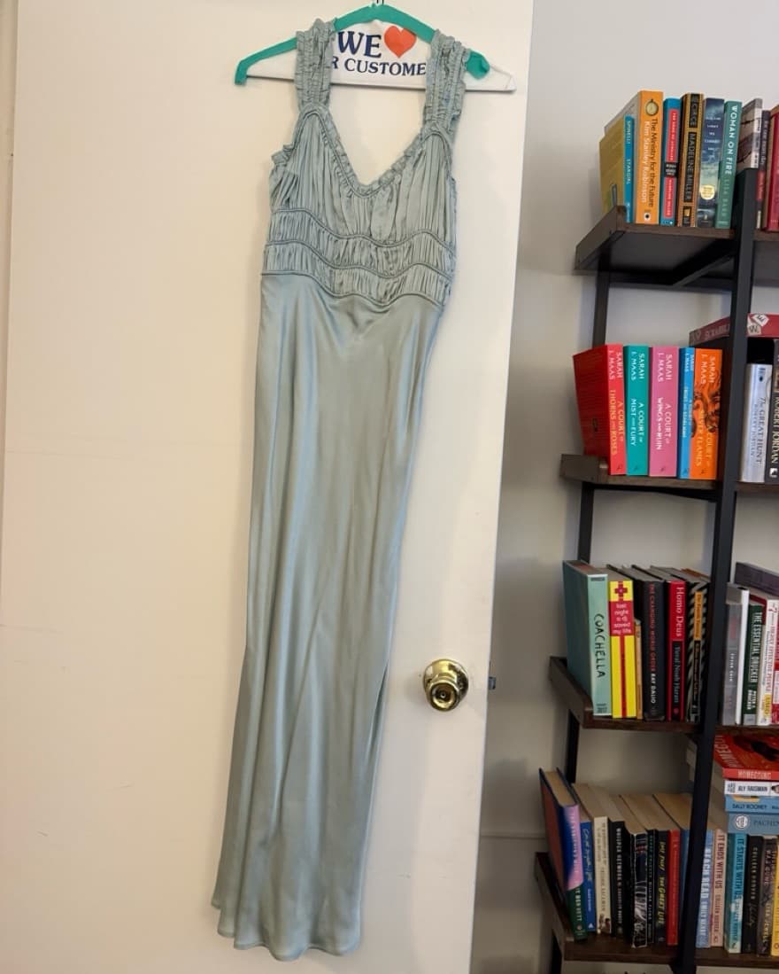 Elegant Sage Green Maxi Dress - Image 1